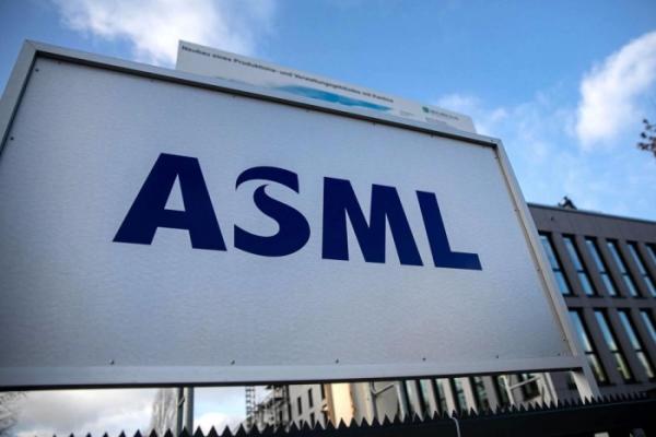 ASML будет поглощать, покупать,  приобретать и прибирать к рукам ASML будет поглощать, покупать,  приобретать и прибирать к рукам