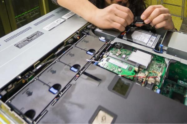 В 2023 году F+ tech запустит в Подмосковье производство серверов В 2023 году F+ tech запустит в Подмосковье производство серверов