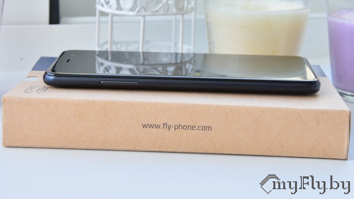 Слева - клавиша звука