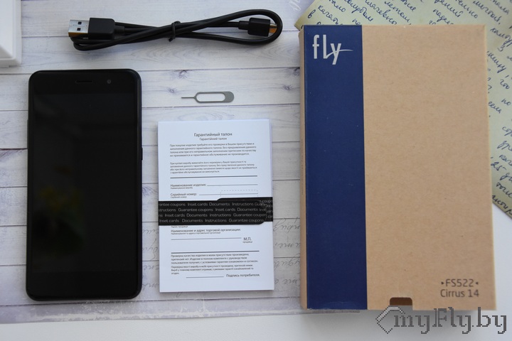 Комплектация телефона Fly Cirrus 14
